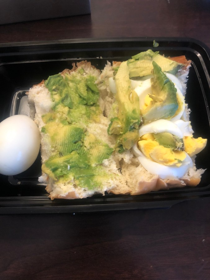 Recipe: Simple Breakfast: Egg, with Avocado,&nbsp;Sandwich